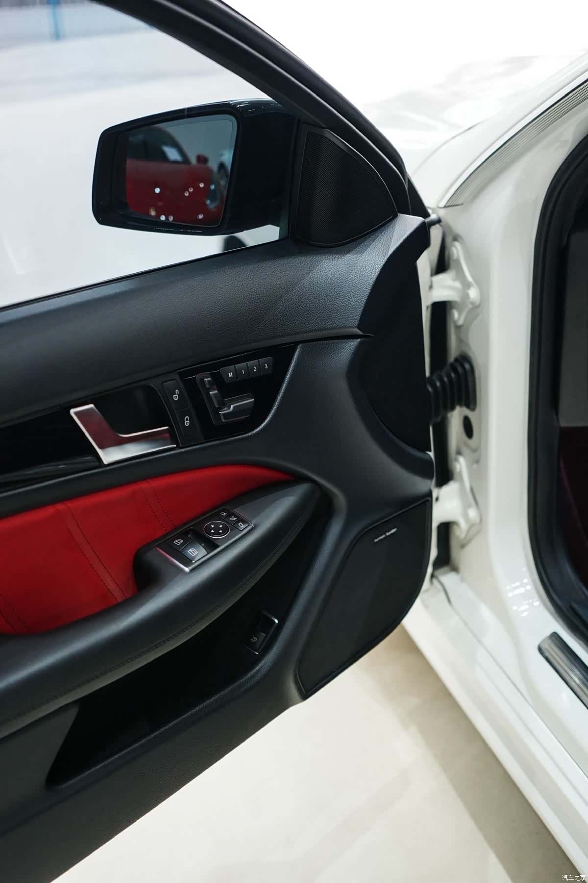 Mercedes-Benz C-Class, 2015 10
