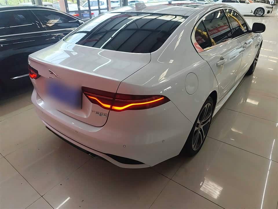 Jaguar XEL Jaguar XEL