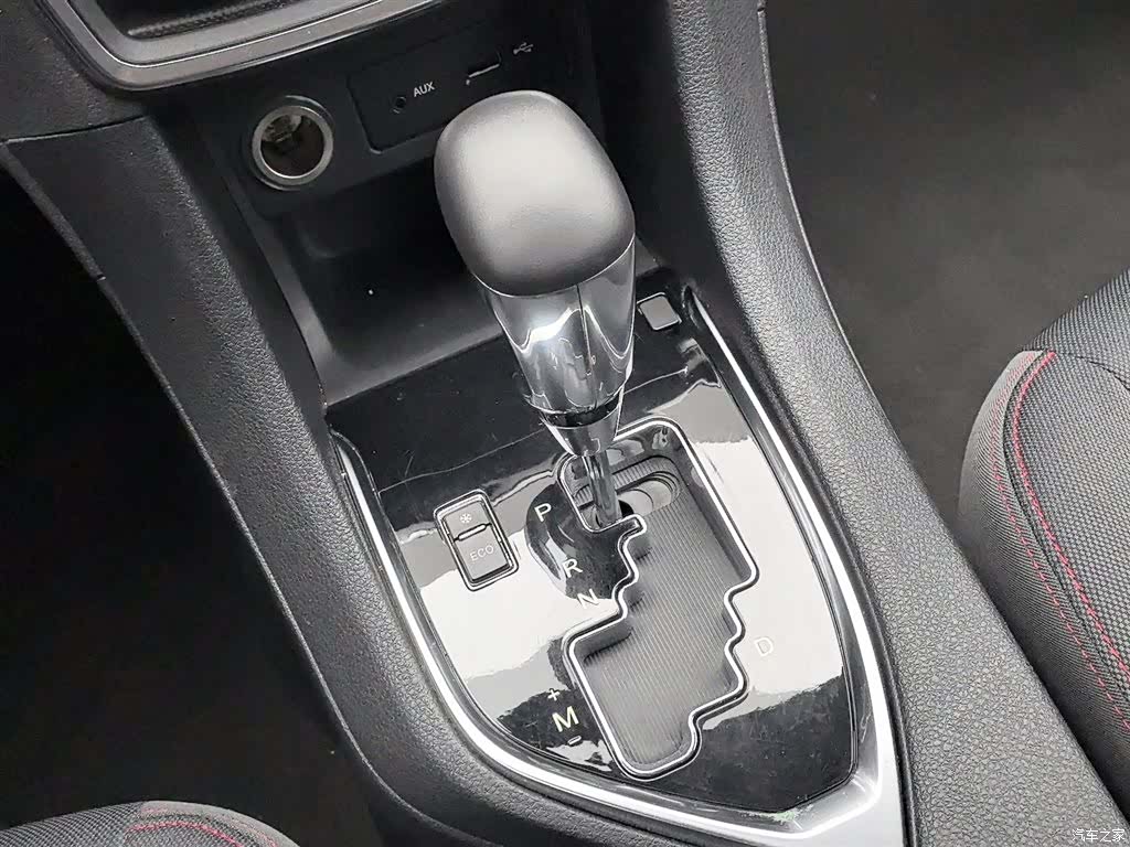 DongFeng AX5, 2017 13