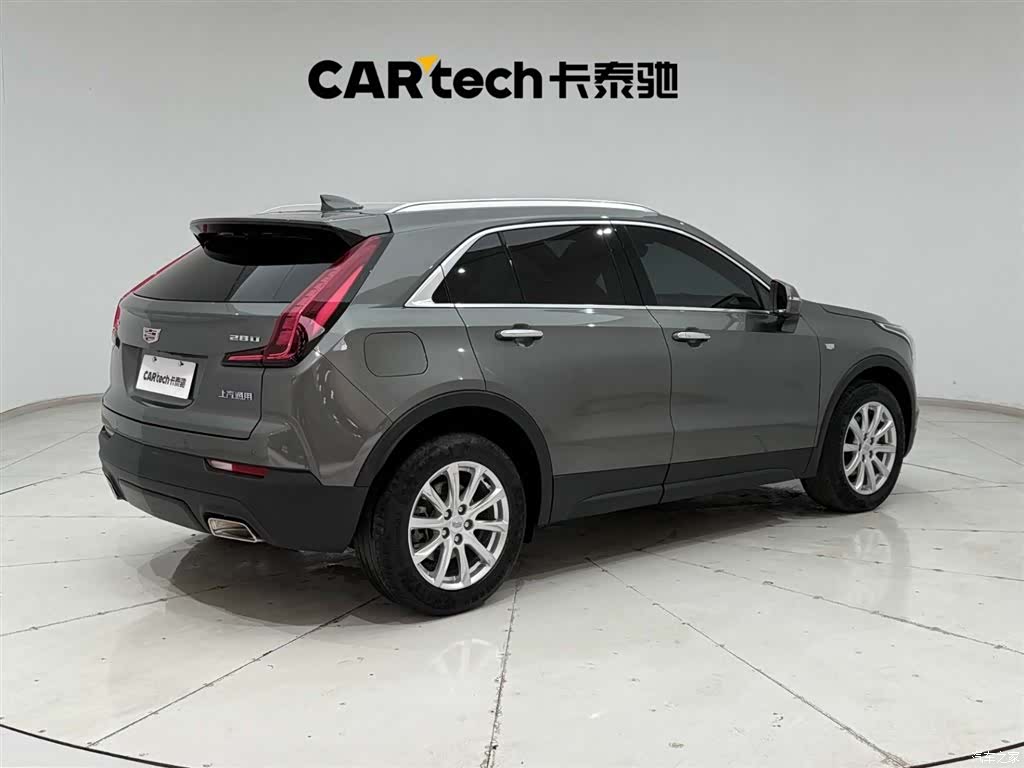 Cadillac XT4, 2019 11