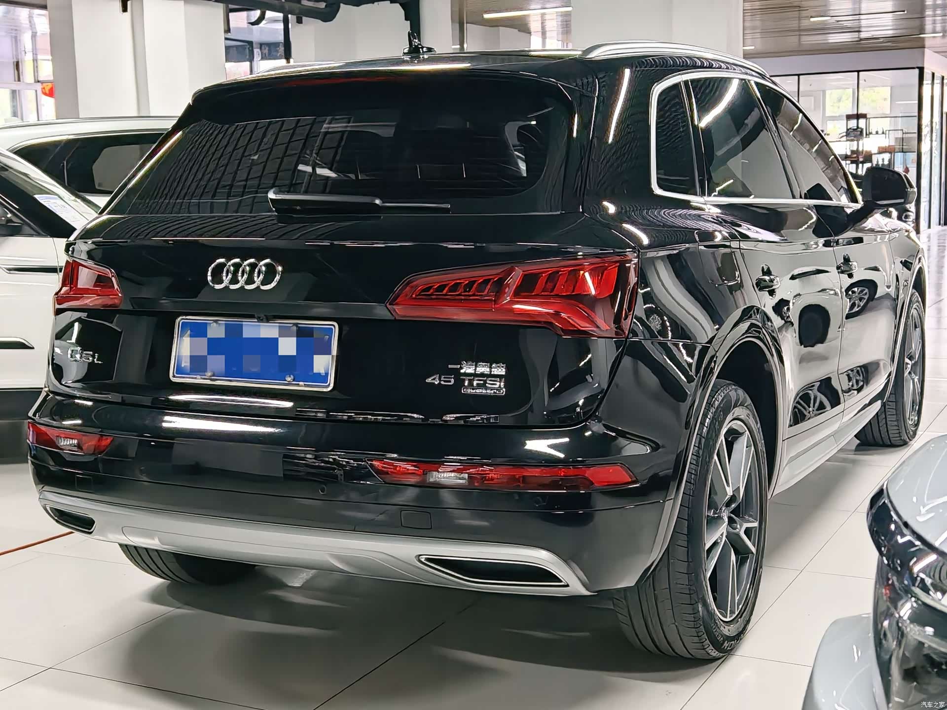 Audi Q5L, 2021 3