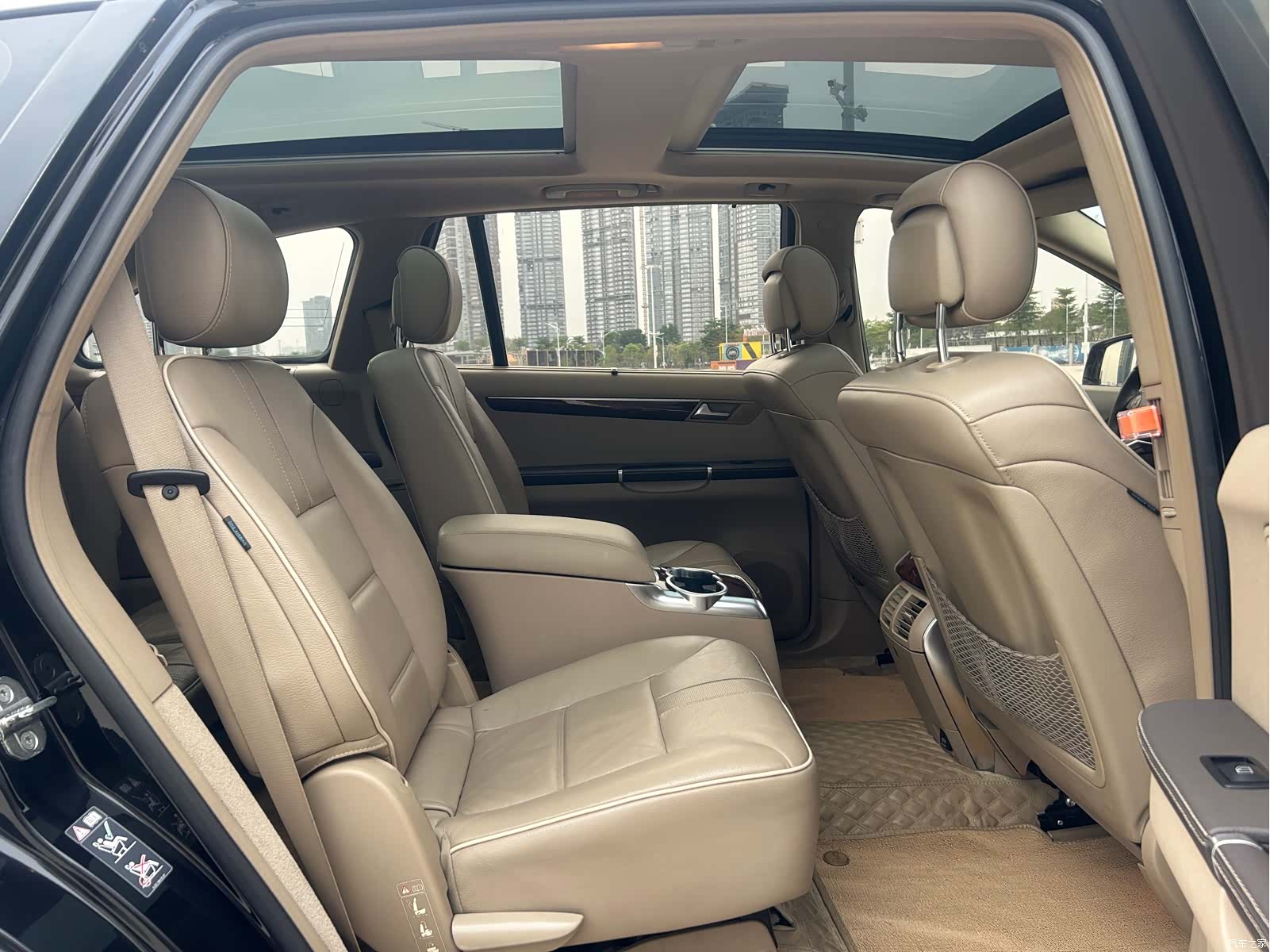 Mercedes-Benz R-Class, 2012 11