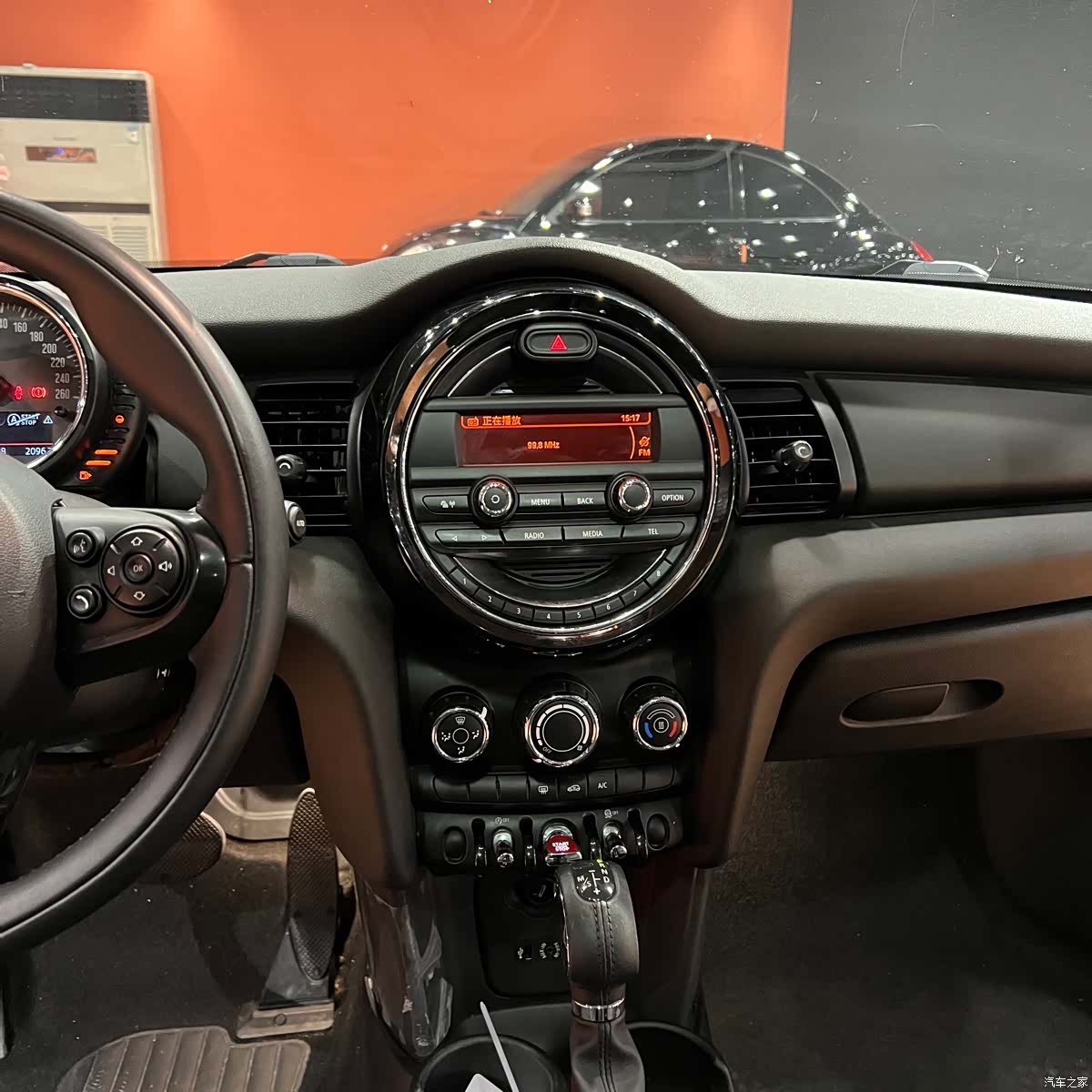 Mini ONE+, 2015 11