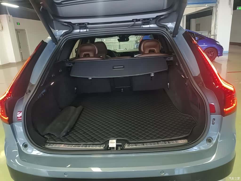 Volvo V90, 2023 19