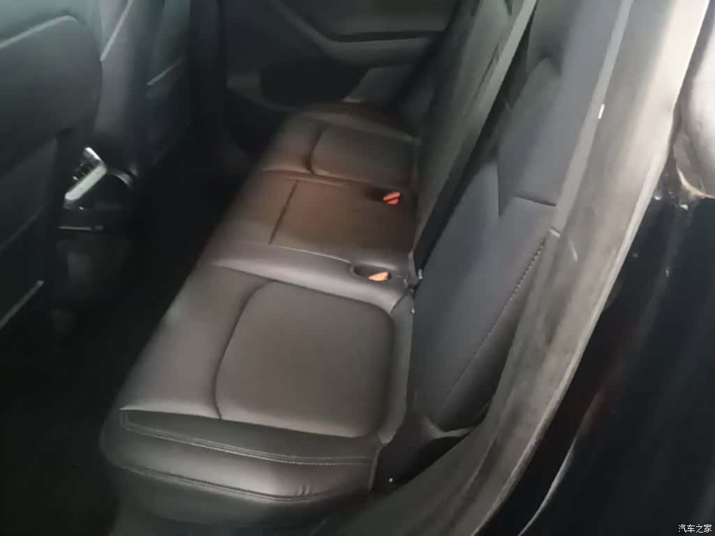 Tesla Model Y, 2022 17