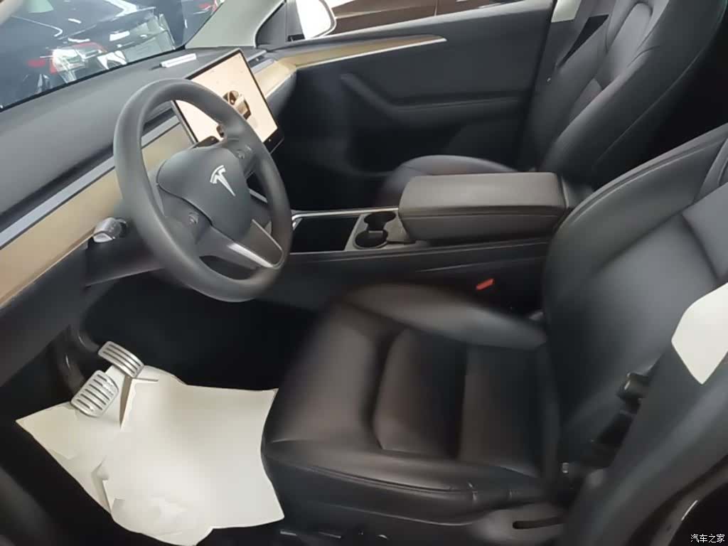 Tesla Model Y, 2022 15