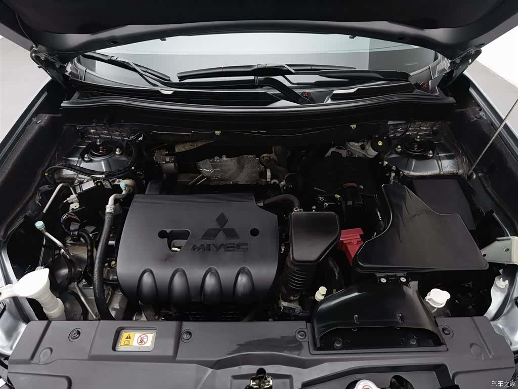 Mitsubishi Outlander, 2020 6