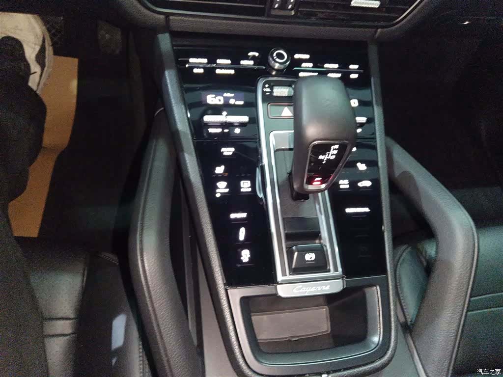 Porsche Cayenne, 2018 10