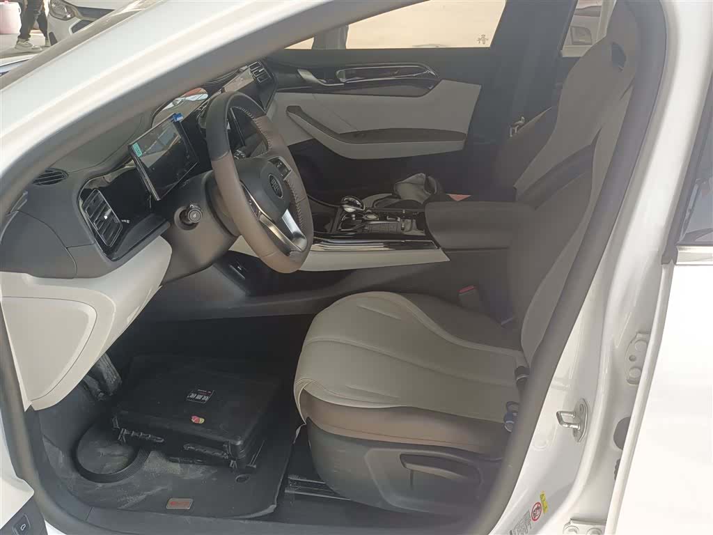 BYD Qin, 2025 15