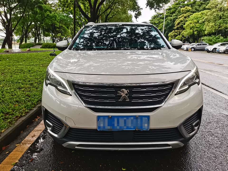 Peugeot 5008 Peugeot 5008
