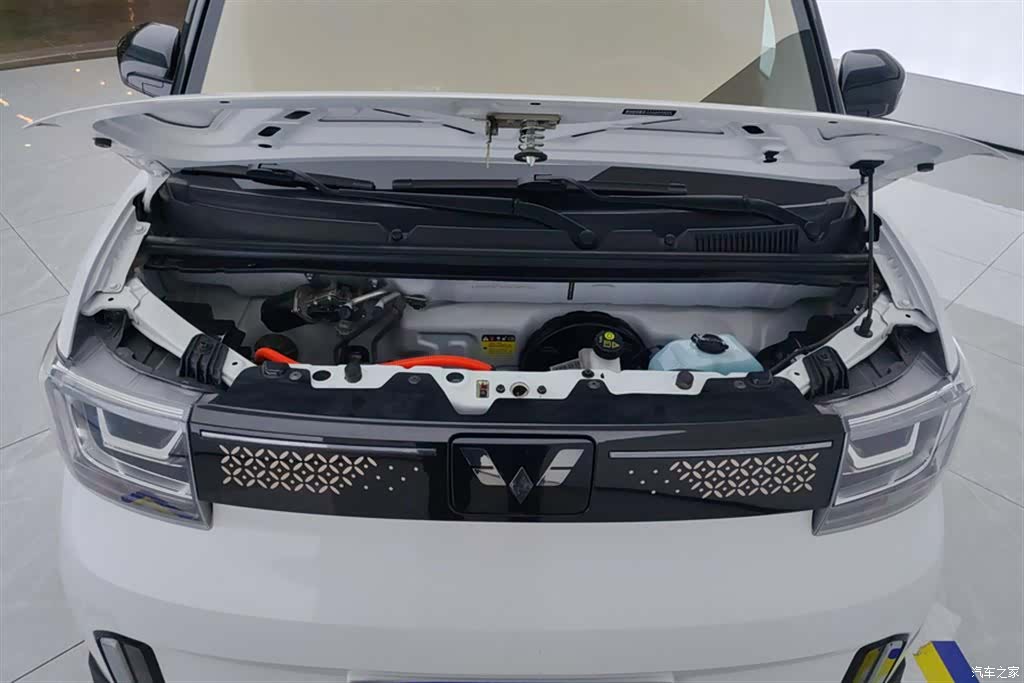 Wuling MINIEV, 2022 10