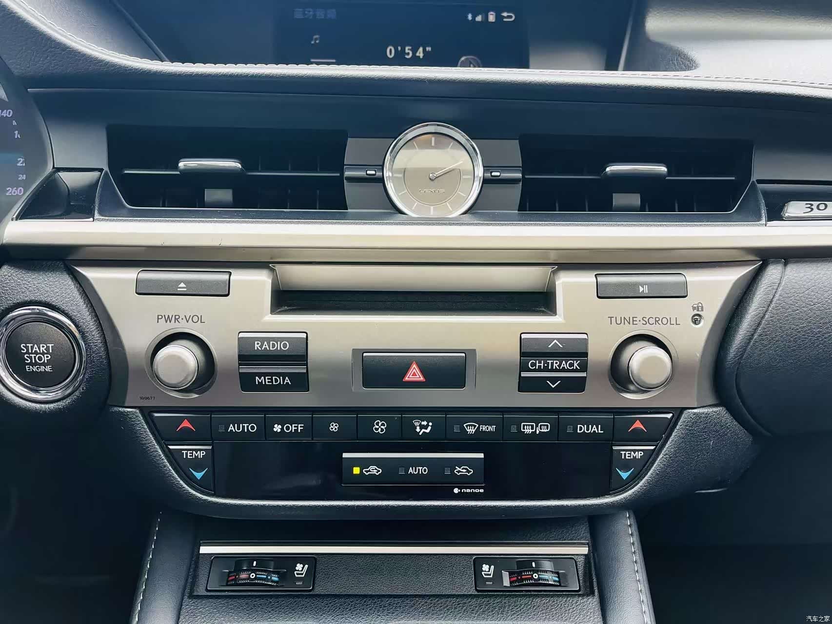 Lexus ES, 2018 10
