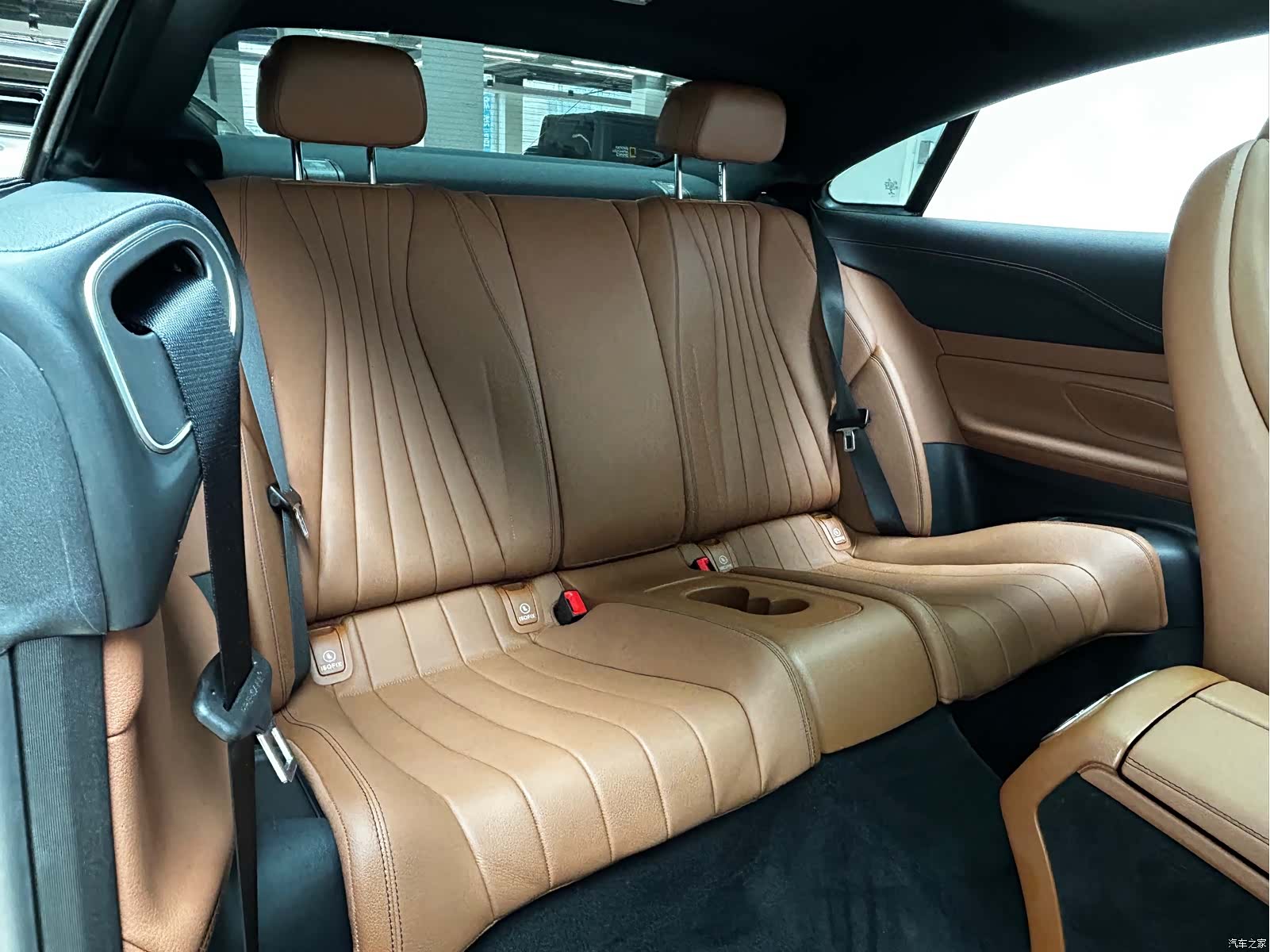 Mercedes-Benz E-Class, 2022 21