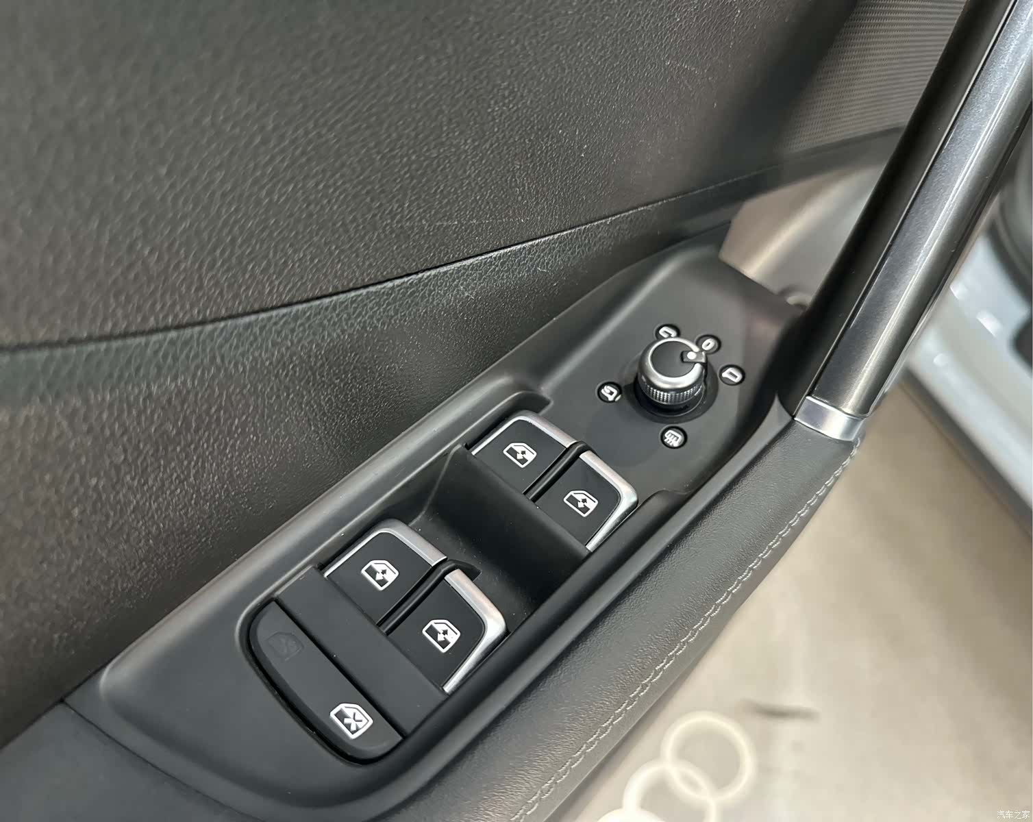 Audi Q2L, 2022 6