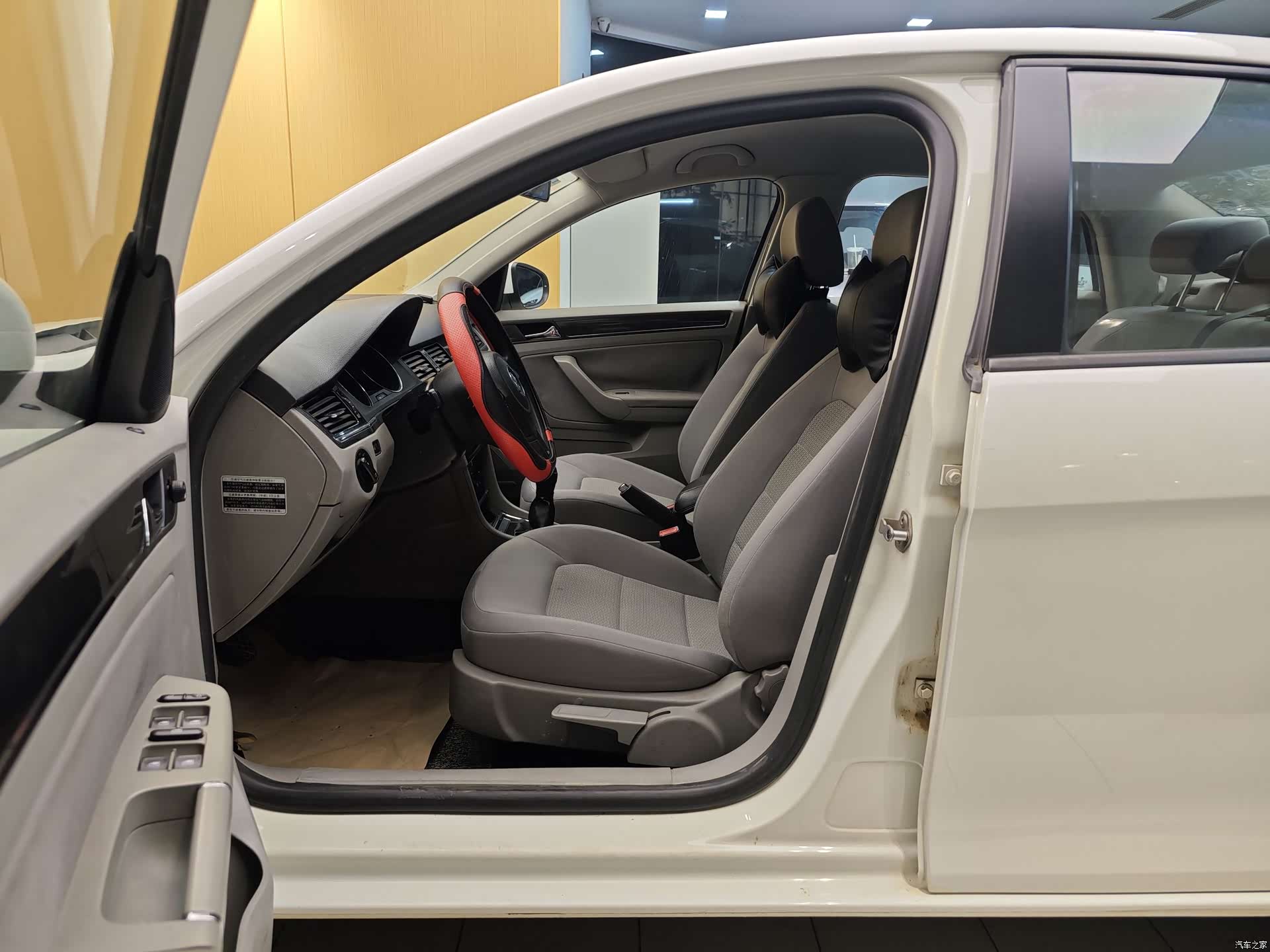 Volkswagen Bora, 2013 13