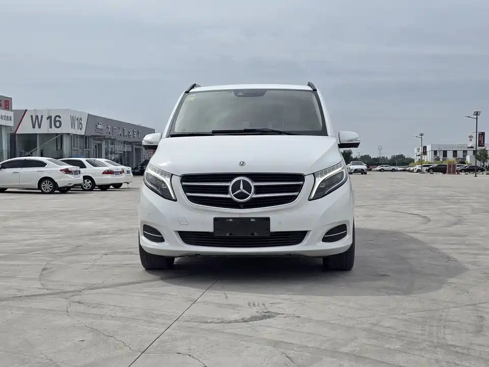 Mercedes-Benz V-class