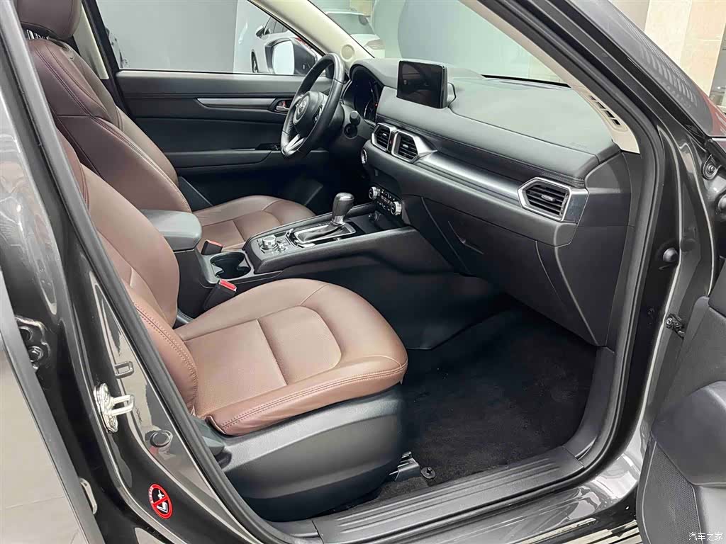 Mazda CX-5, 2024 11