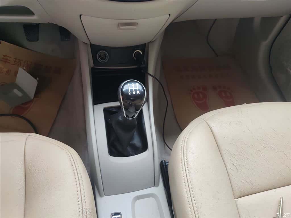 Changan V5, 2015 14