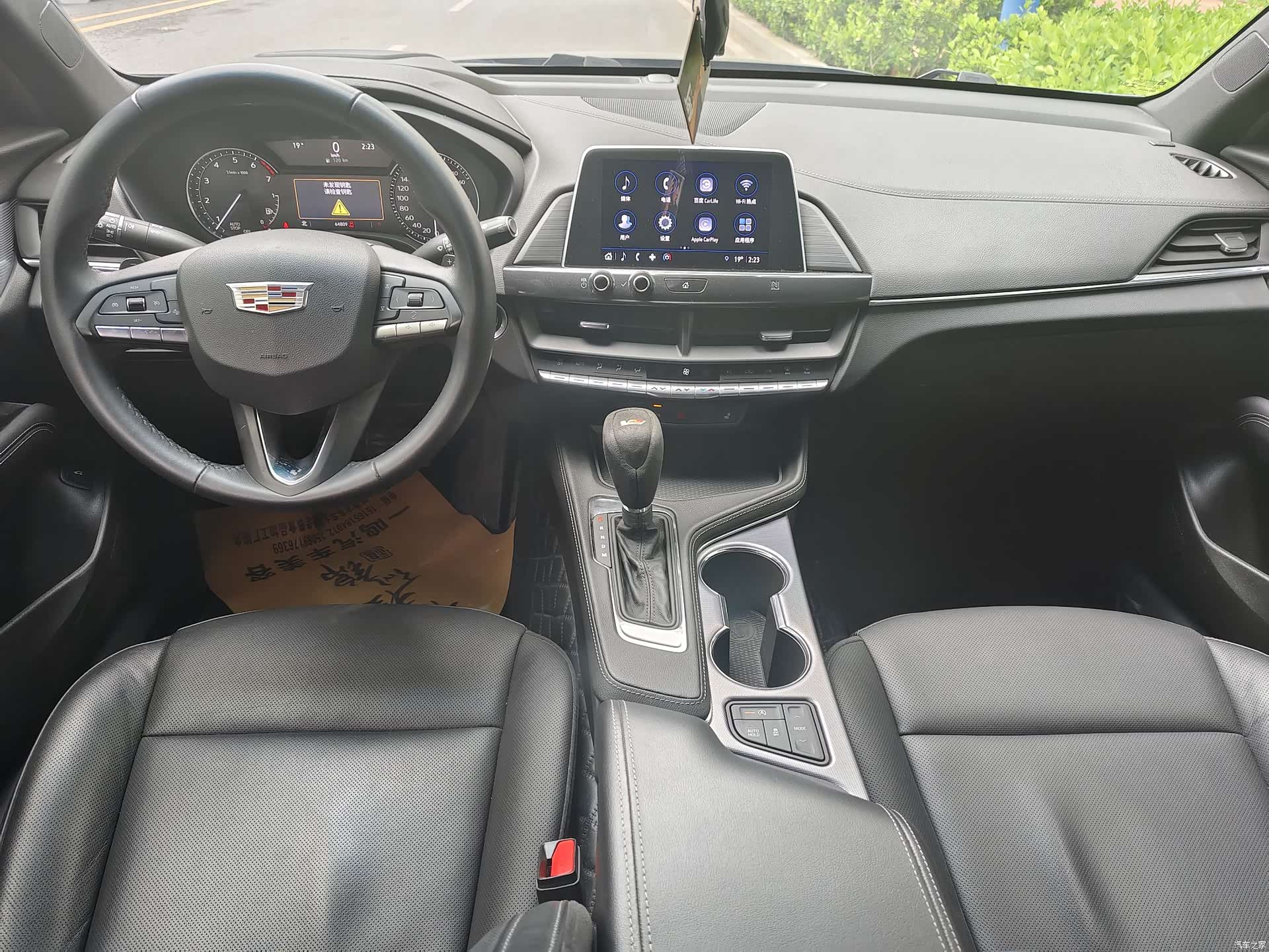 Cadillac CT4, 2022 все фото