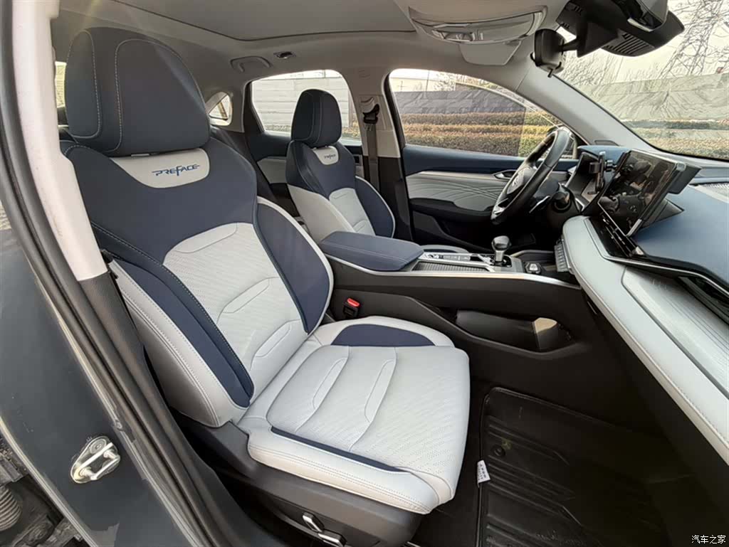 Geely Preface, 2022 15