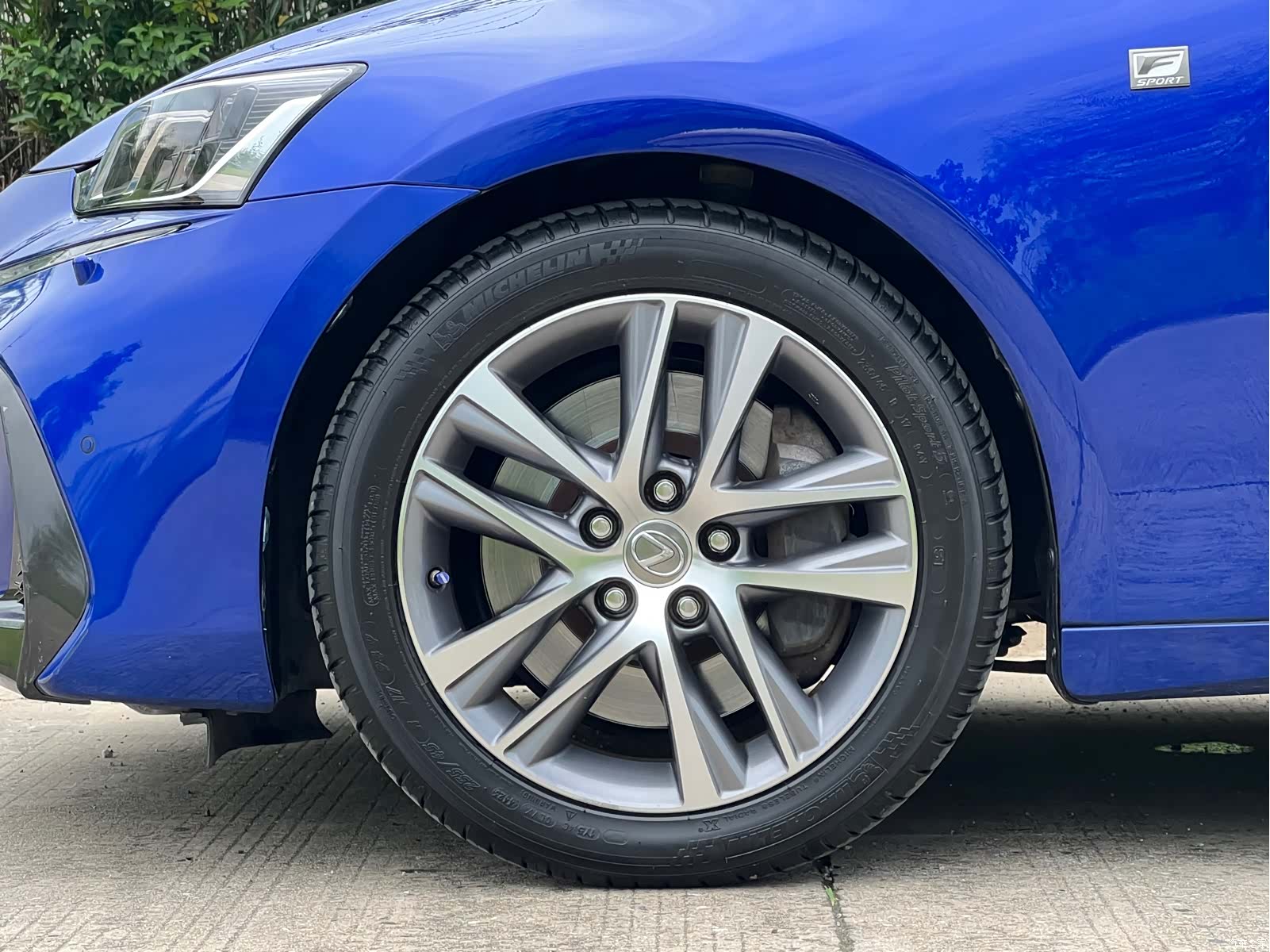 Lexus IS, 2018 16