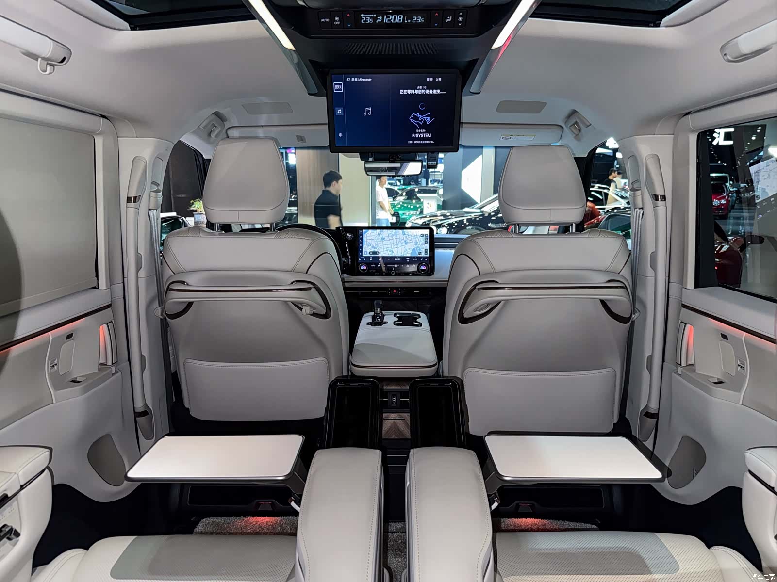 Lexus LM, 2024 27