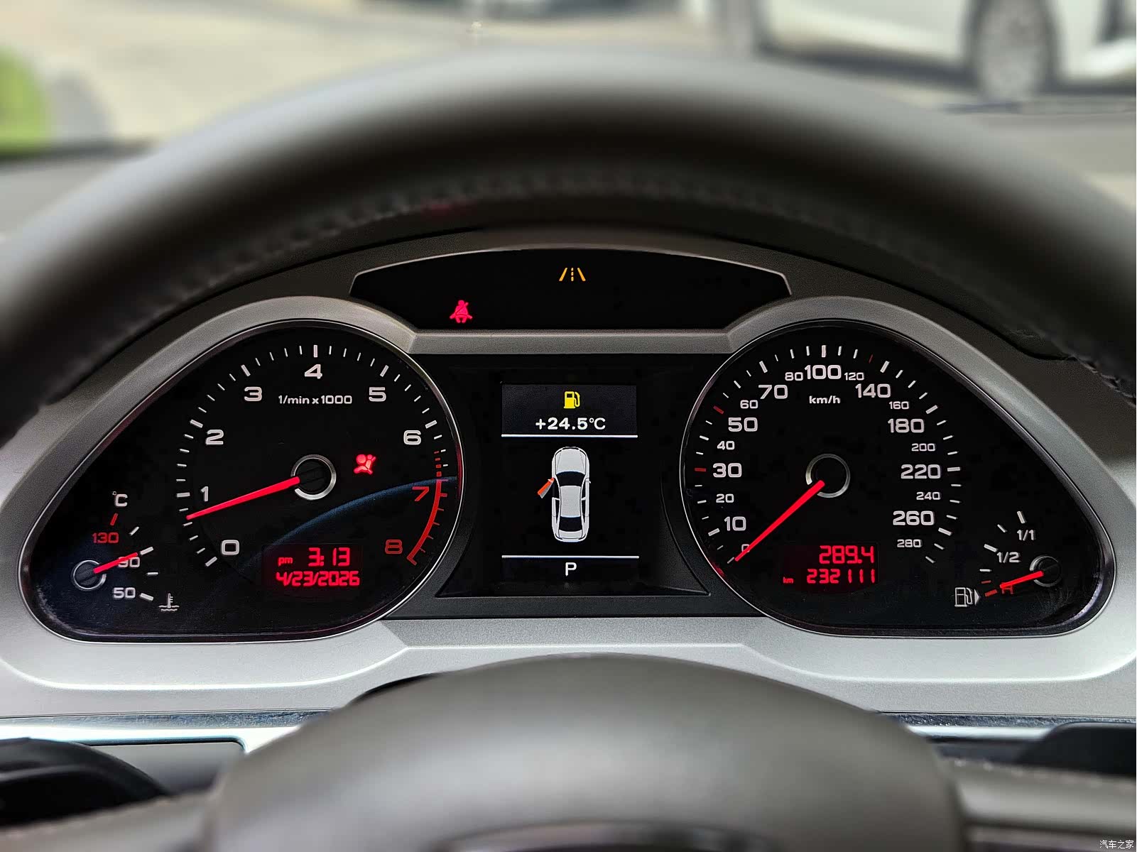 Audi A6L, 2011 10