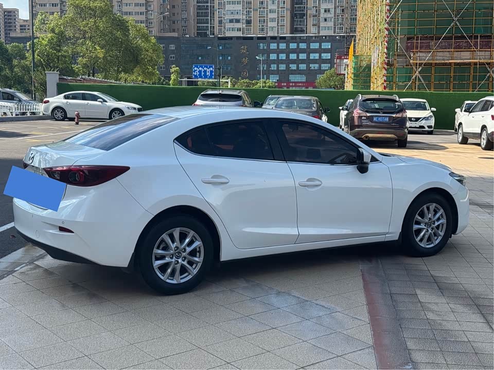 Mazda 3 Angkesaila