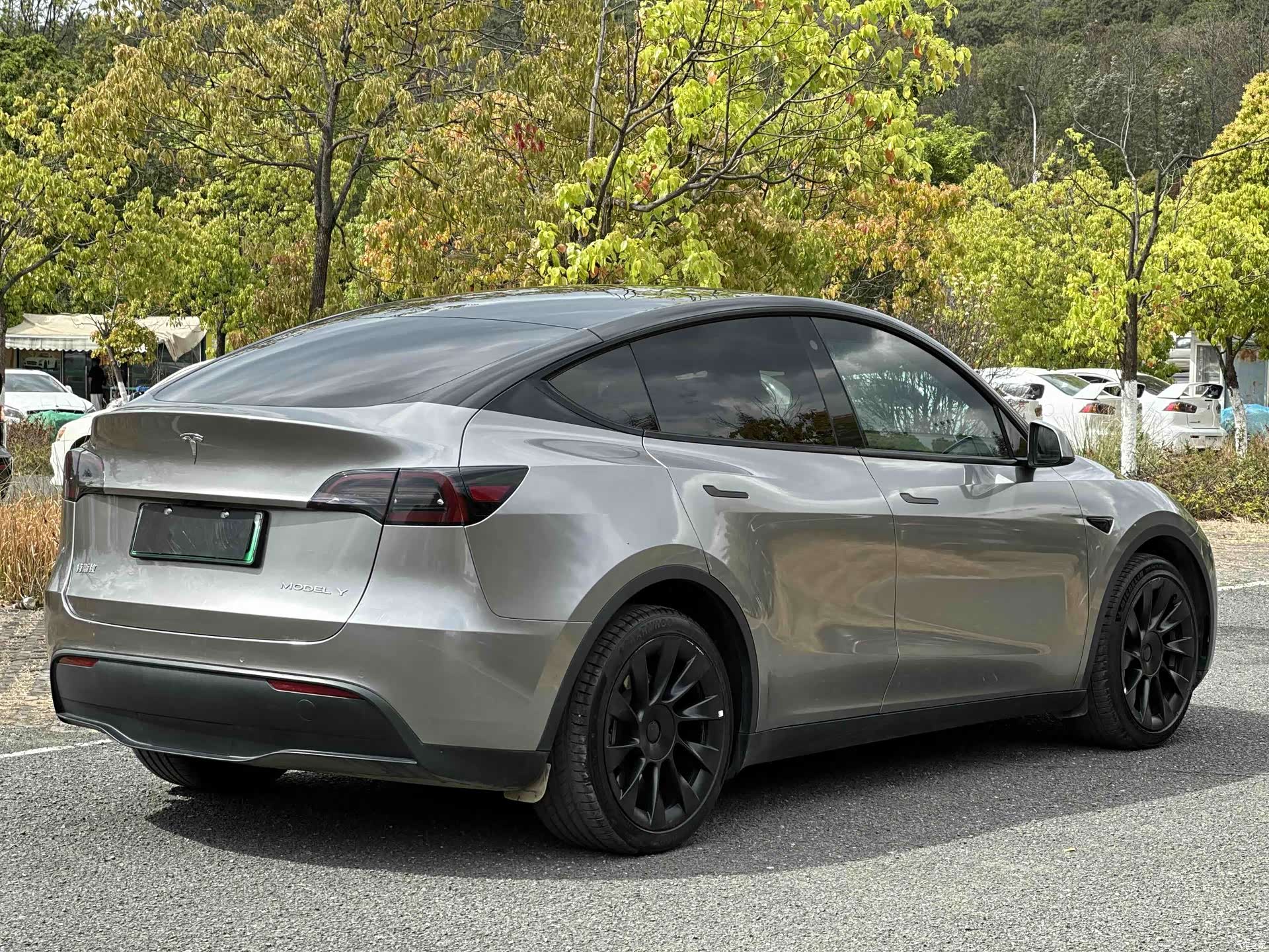 Tesla Model Y, 2023 4