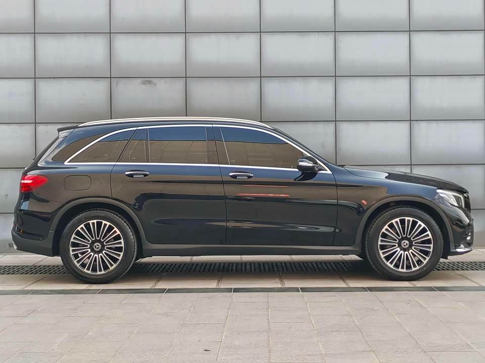 Mercedes-Benz GLC Mercedes-Benz GLC