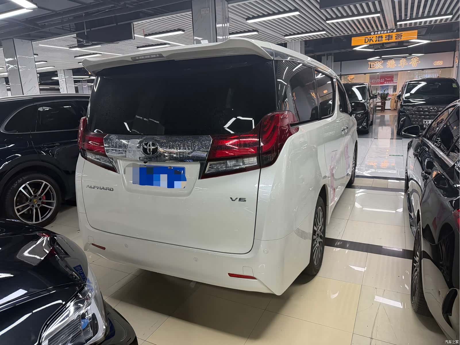 Toyota Alphard, 2018 4
