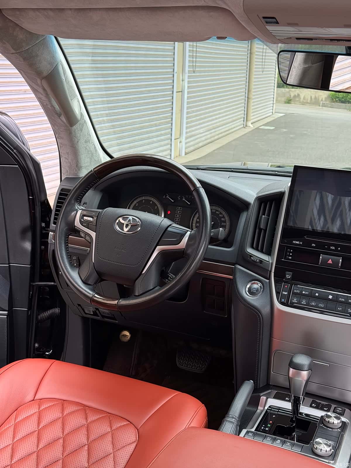 Toyota Land Cruiser, 2020 8