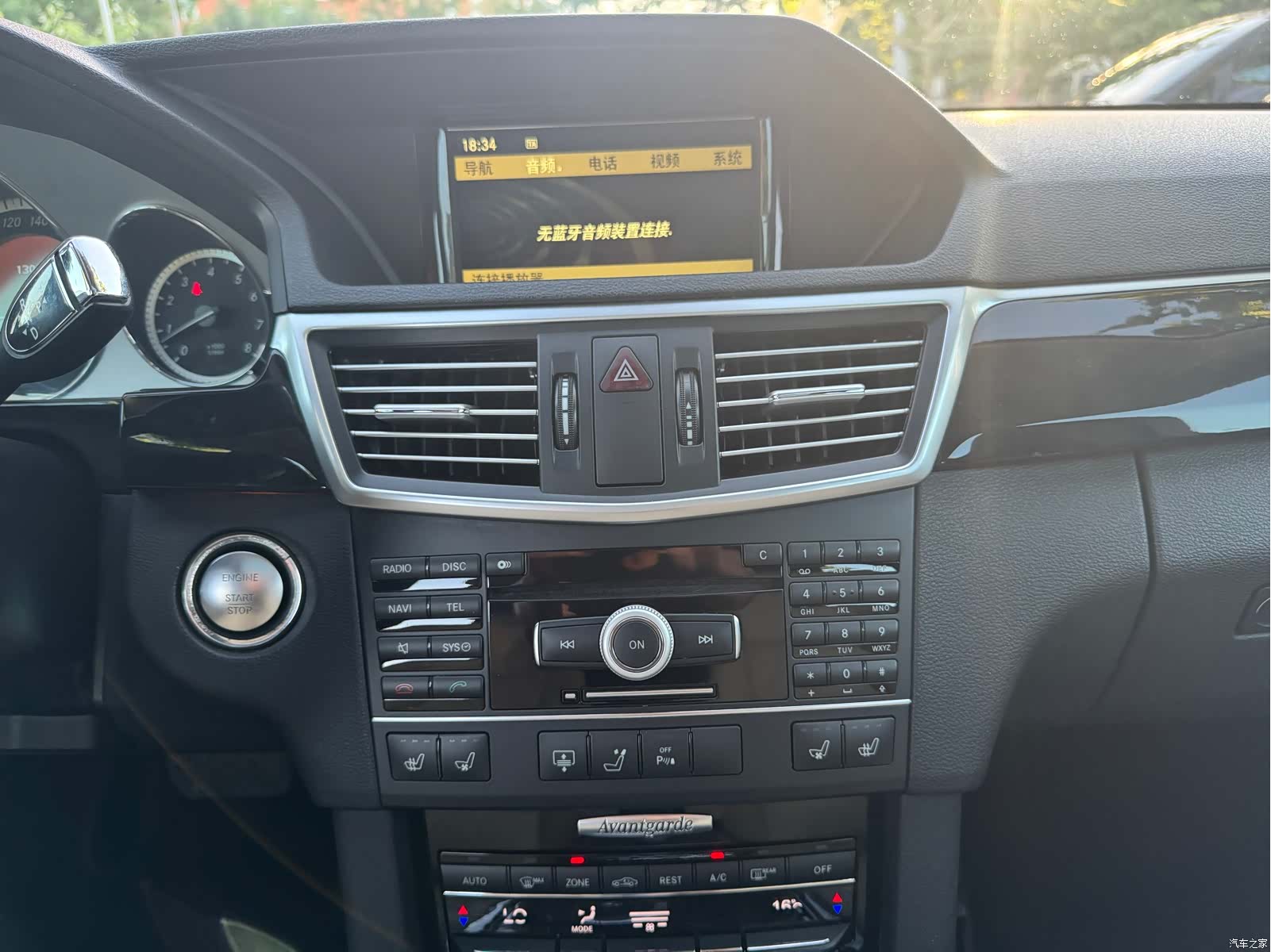 Mercedes-Benz E-Class, 2011 9