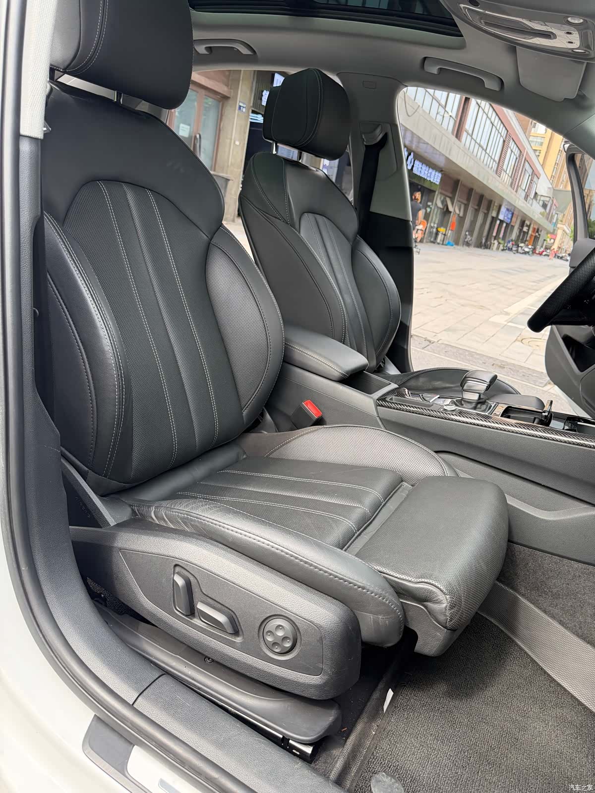 Audi A4L, 2021 11