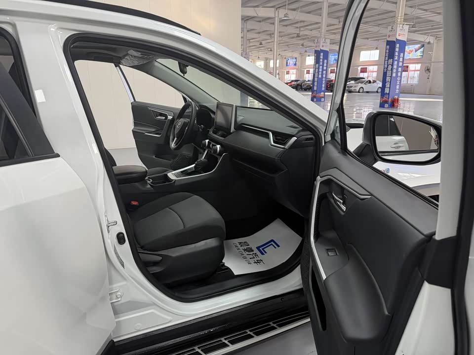 Toyota RAV4 Rongfang