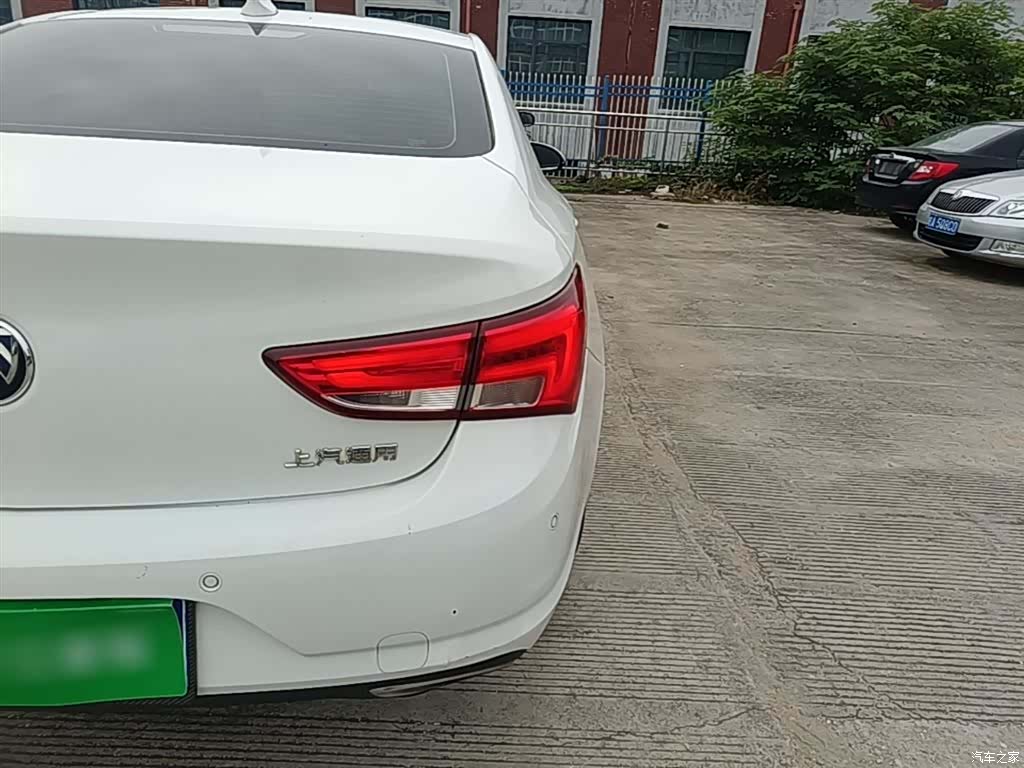 Buick Verano, 2018 8