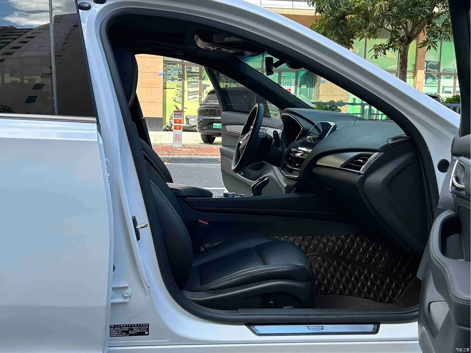 Cadillac CT5, 2023 14