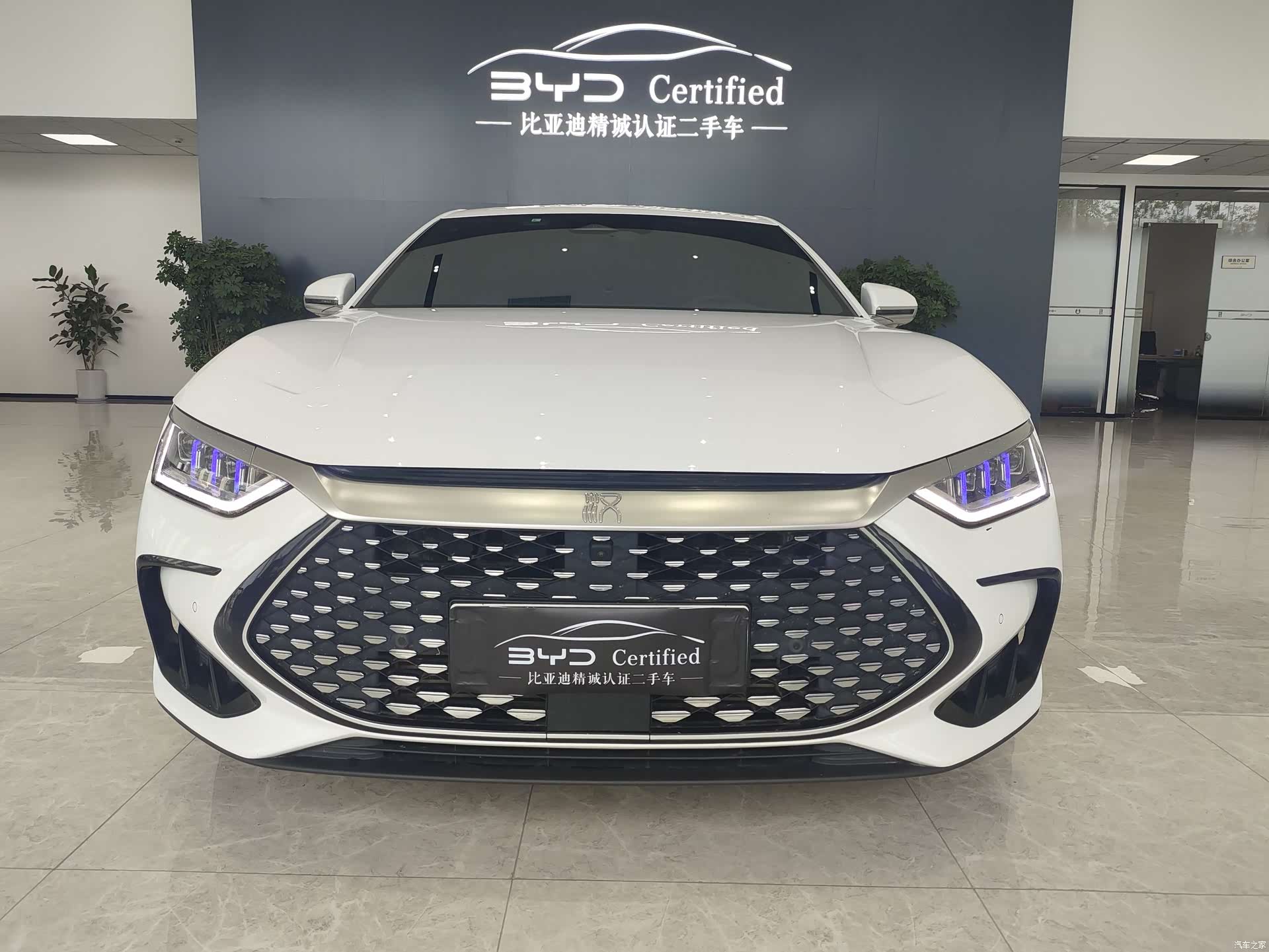 BYD Han, 2022 2