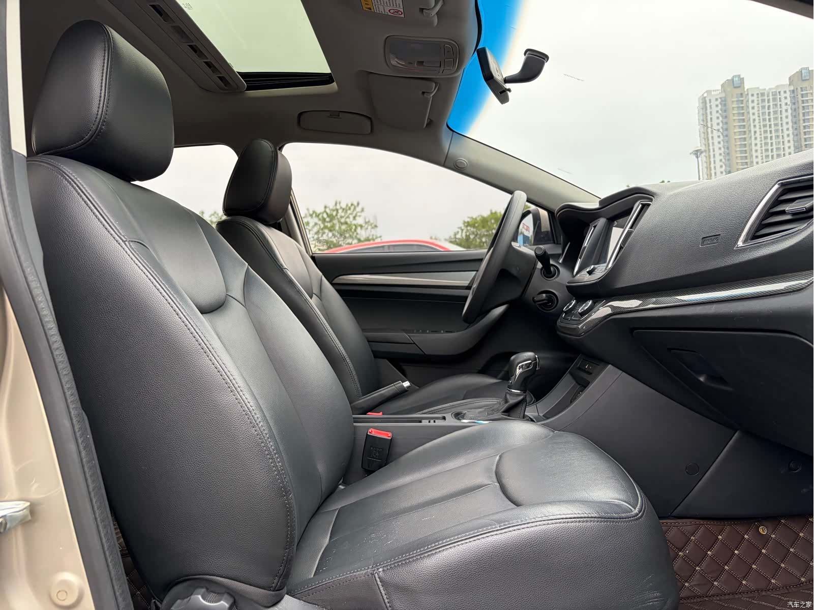 Roewe 360, 2016 12