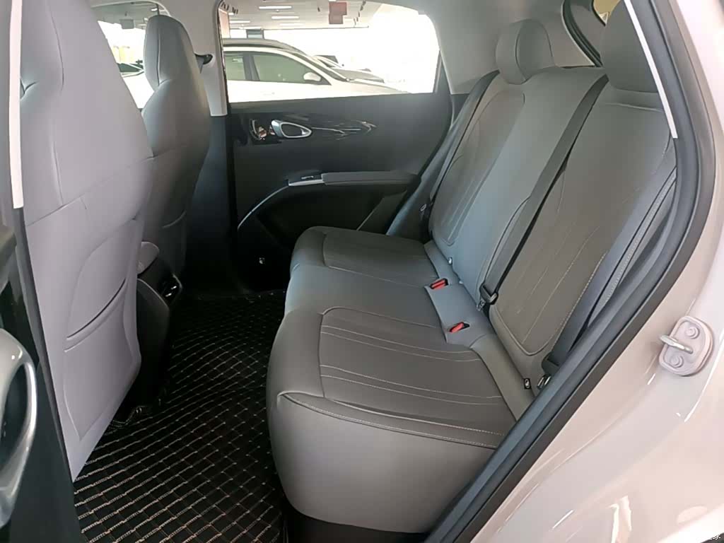 Geely Xingyuan, 2026 17