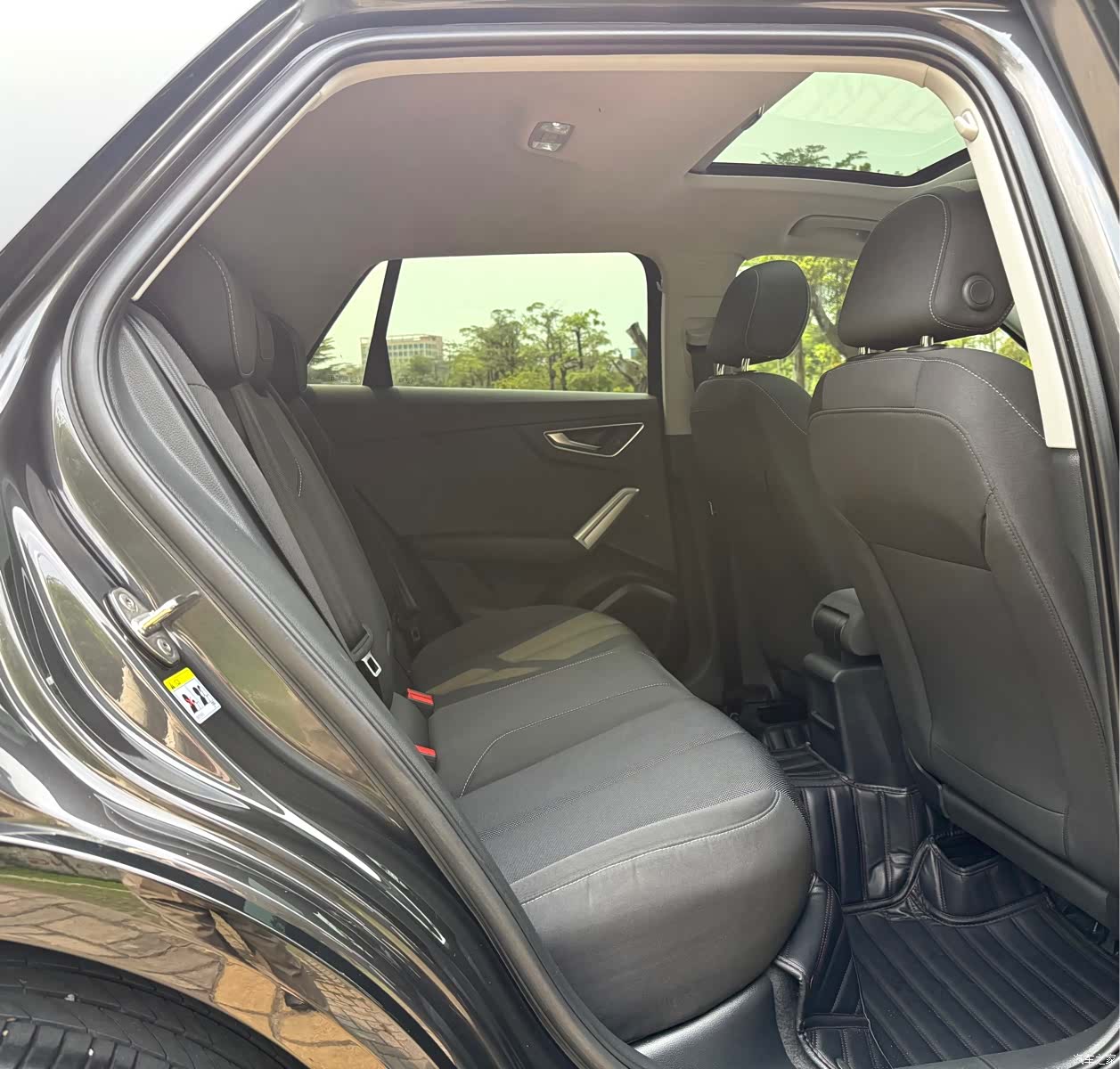 Audi Q2L, 2020 13