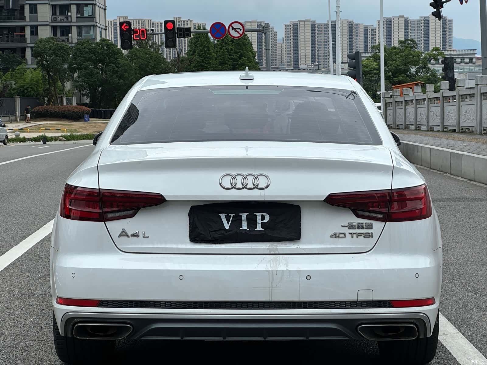 Audi A4L, 2019 15