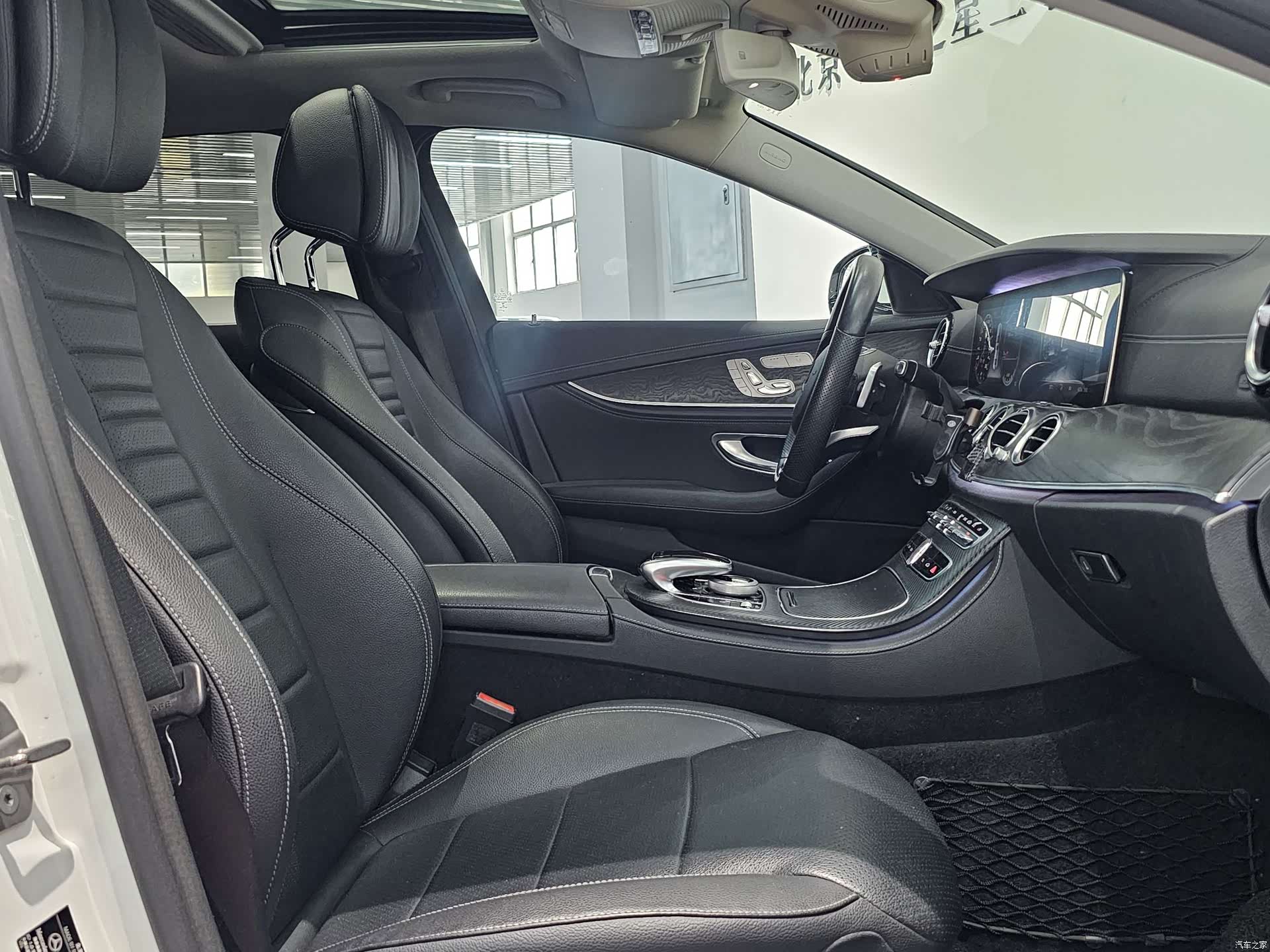 Mercedes-Benz E-Class, 2016 6