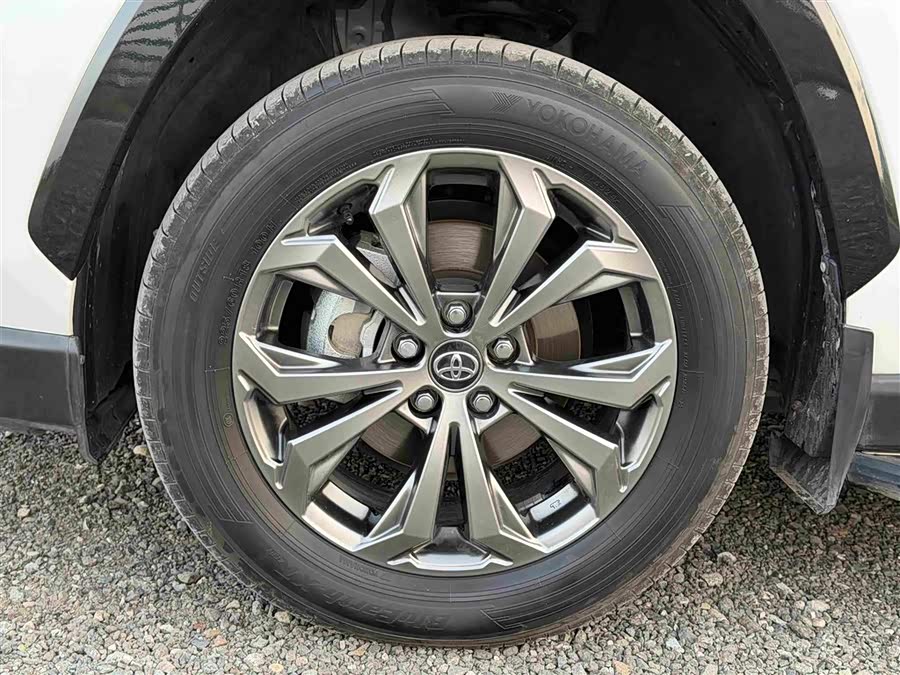 Toyota RAV4 2025, фото 14