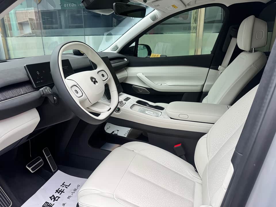 NIO ES7