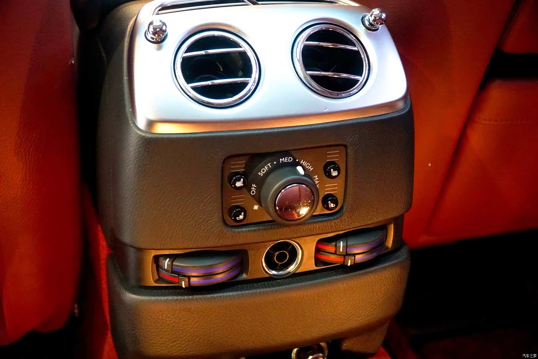 Rolls-Royce Ghost, 2011 13