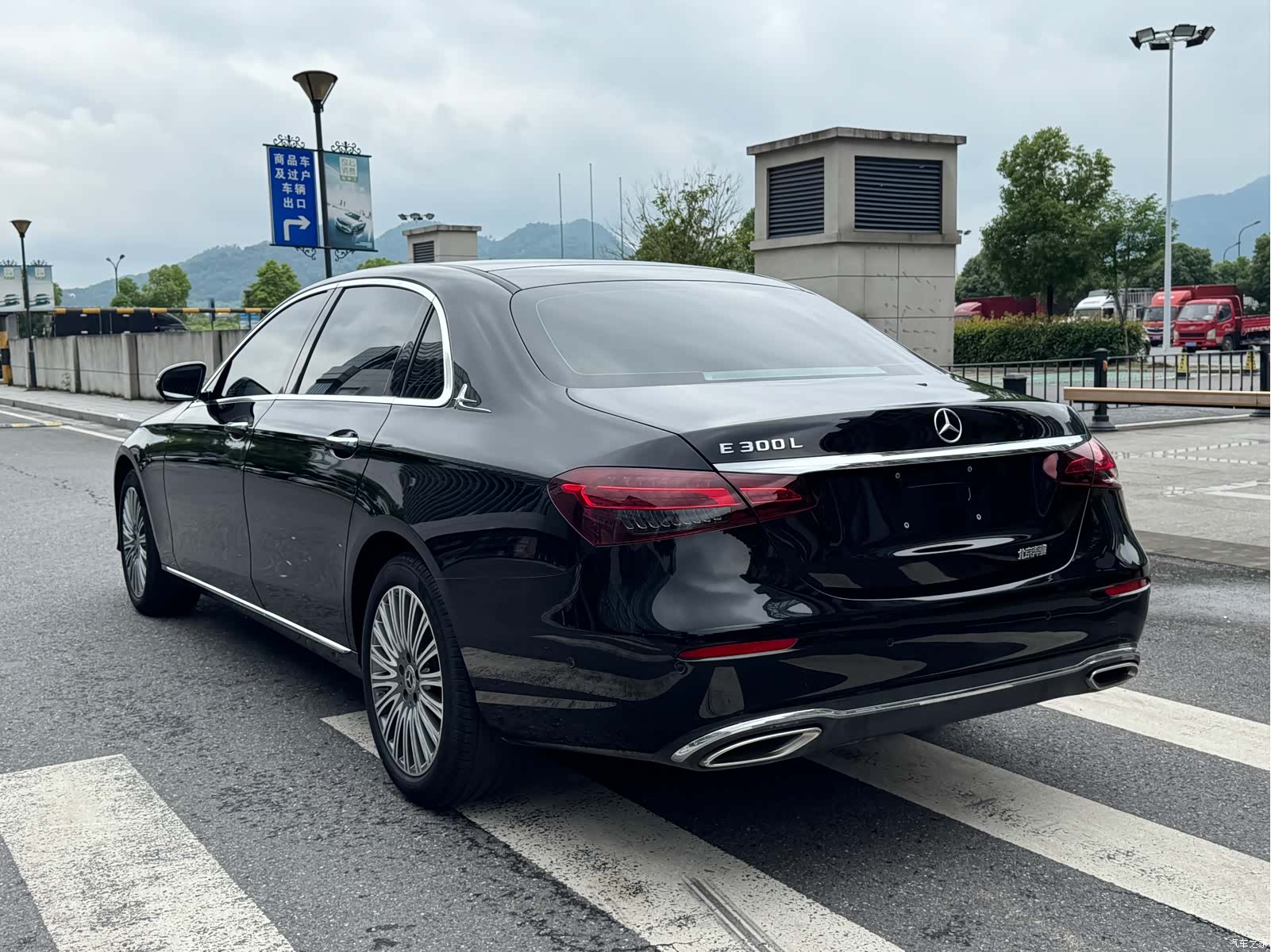 Mercedes-Benz E-Class, 2023 все фото