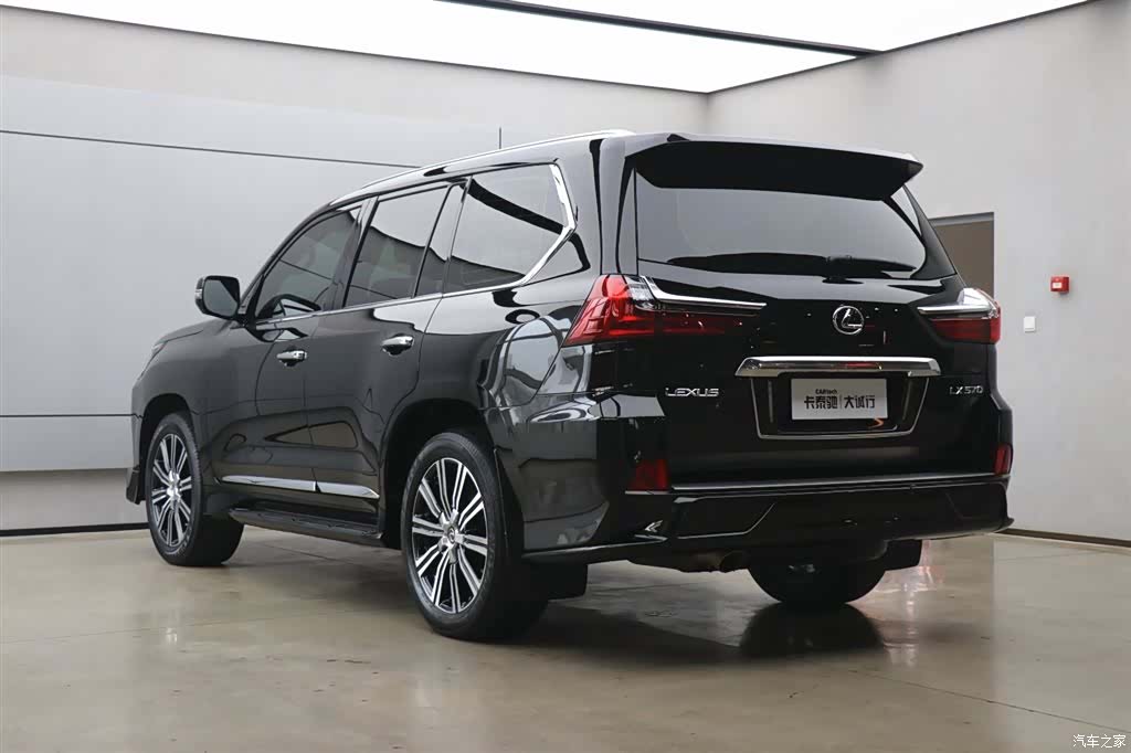 Lexus LX, 2020 36