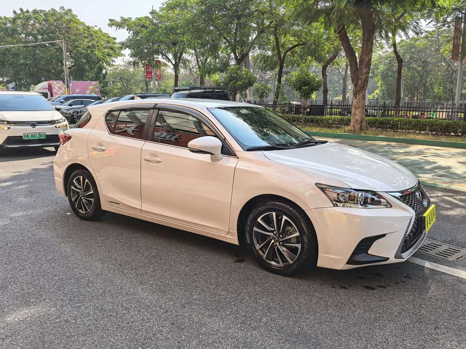 Lexus CT