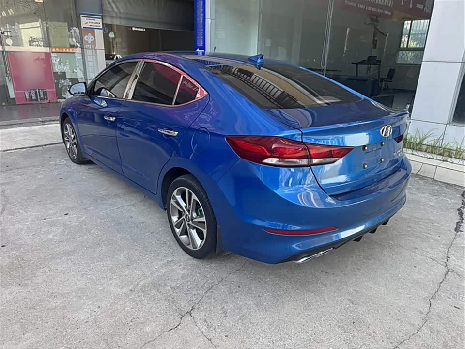 Dongfeng Shiyan Car